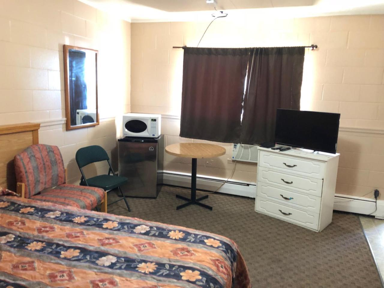 Bluebird Motel Innisfail Buitenkant foto