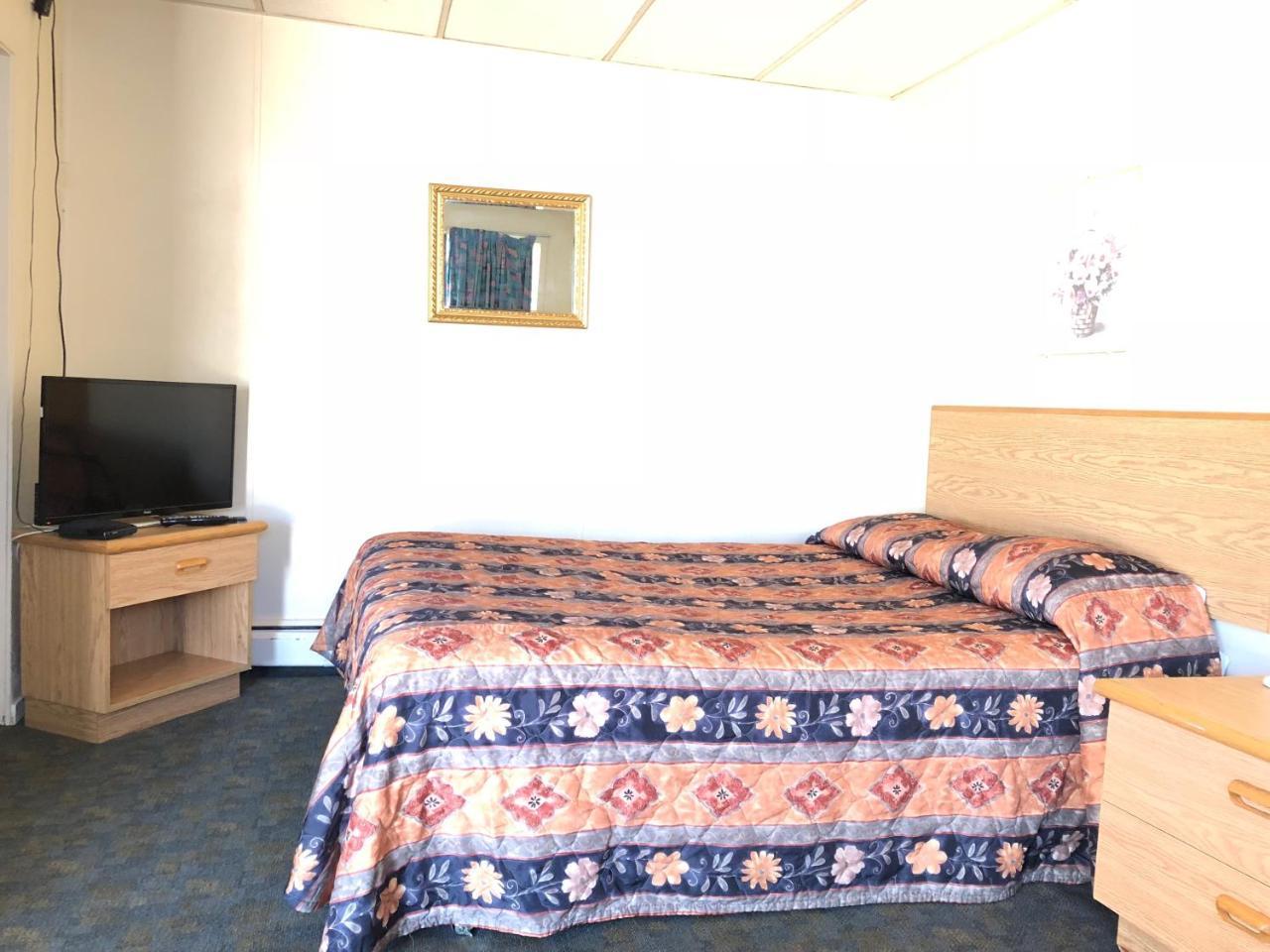 Bluebird Motel Innisfail Buitenkant foto