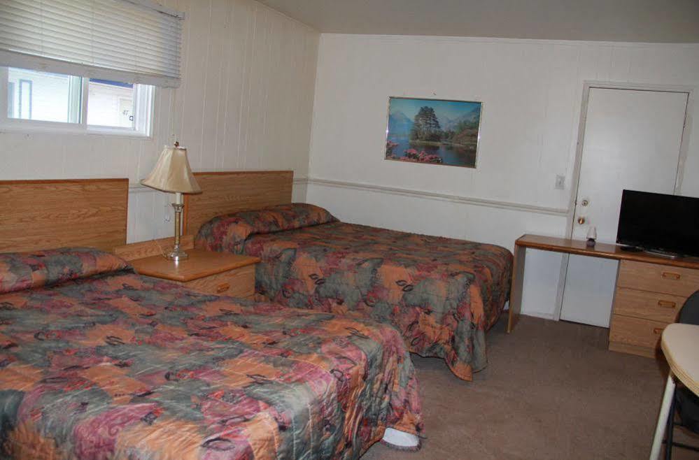 Bluebird Motel Innisfail Buitenkant foto